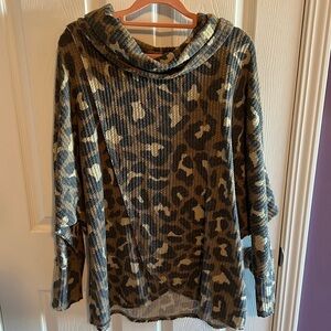 Lularoe Kristen cowl neck sweater pull over top leopard green black large